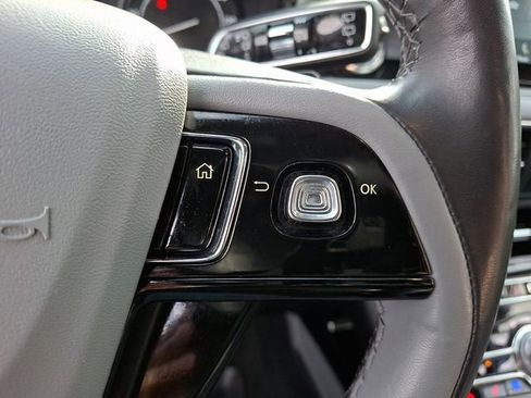 Used 2021 Lincoln Corsair AWD w/ Equipment Group 101A image 22