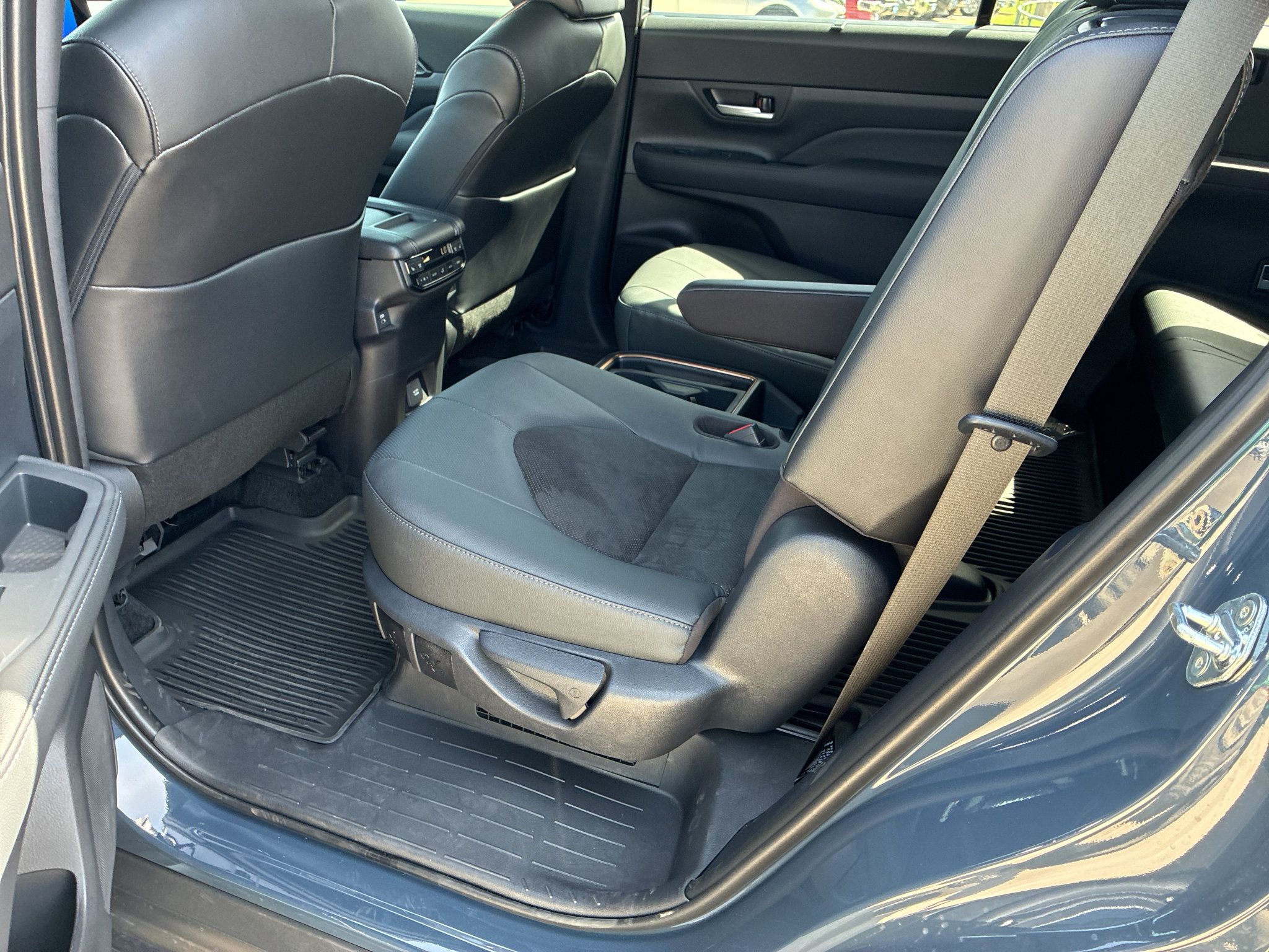 New 2026 Toyota Grand Highlander AWD Hybrid image 11