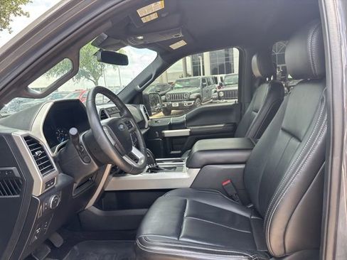 Used 2020 Ford F150 Lariat w/ Equipment Group 502A Luxury RWD image 10