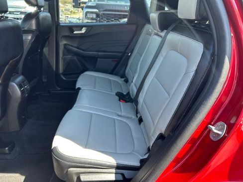 Certified 2023 Ford Escape Platinum AWD/4WD image 10
