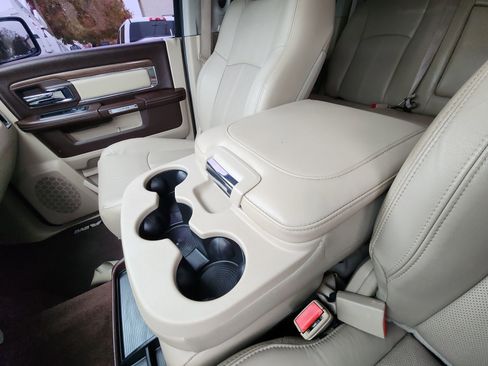 Certified 2018 RAM 1500 Laramie image 21