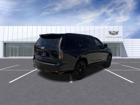 Certified 2024 Cadillac Escalade Sport w/ LPO, ONYX Package AWD/4WD image 3