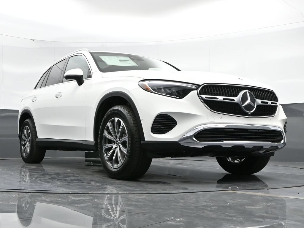 Used 2025 Mercedes-Benz GLC 300 4MATIC image 47