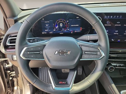 Used 2026 Chevrolet Traverse Z71 w/ Driver Confidence Package AWD/4WD image 15