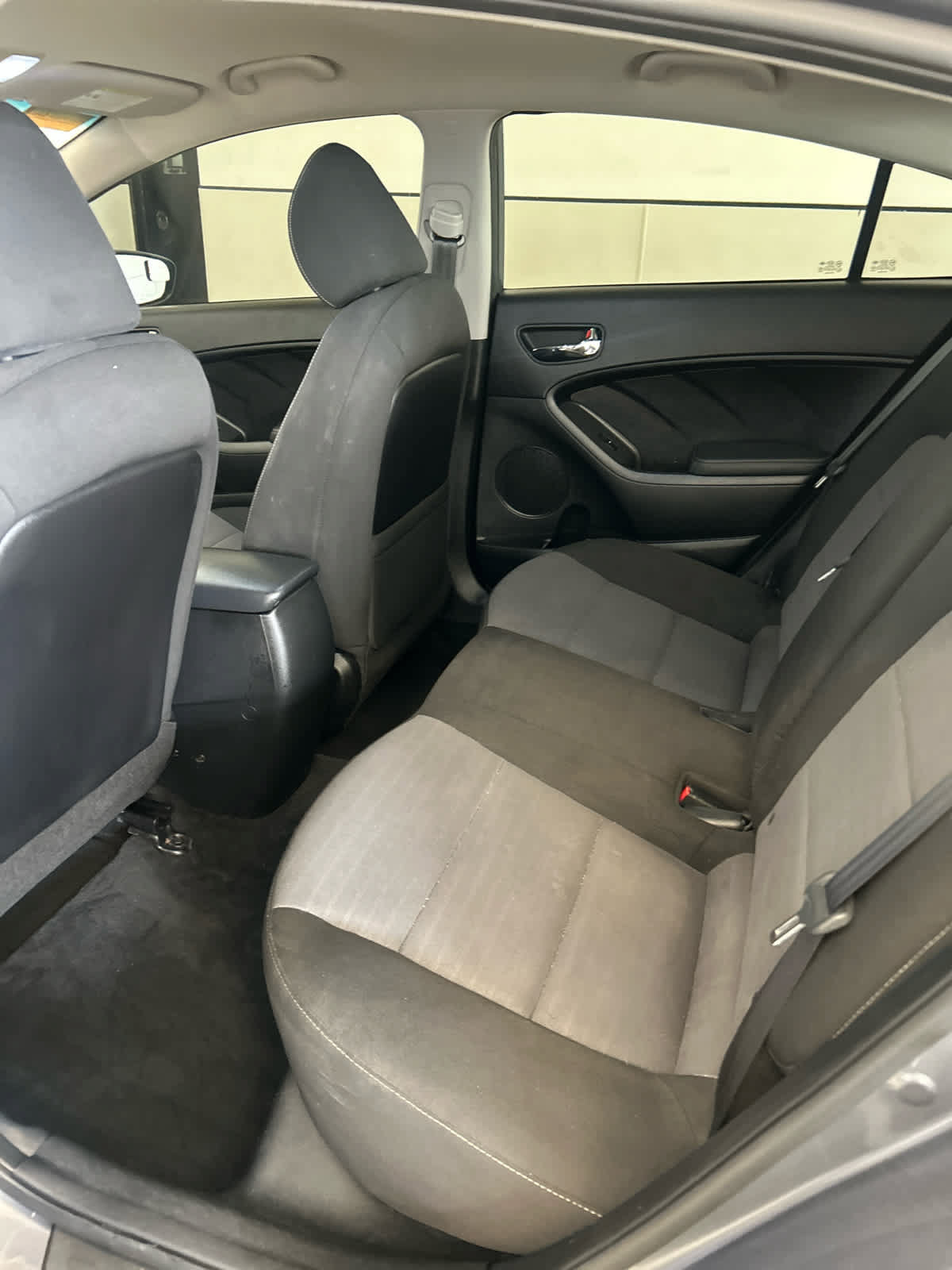 Used 2018 Kia Forte S FWD image 12