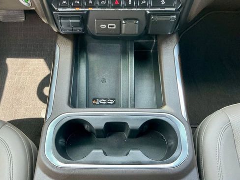 Used 2021 GMC Sierra 1500 SLT AWD/4WD image 37