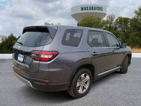 Used 2025 Honda Pilot EX-L image 5