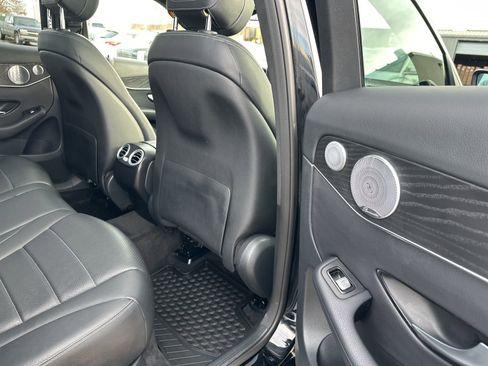 Used 2018 Mercedes-Benz GLC 300 4MATIC image 31