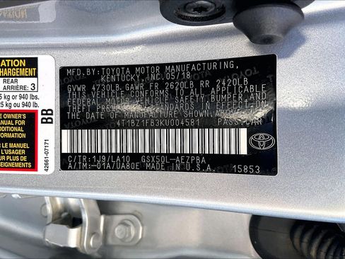 Used 2019 Toyota Avalon Limited image 28