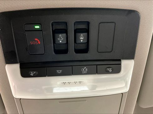 Used 2023 Nissan Rogue SL w/ SL Premium Package image 27