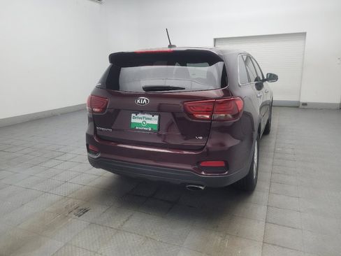 Used 2020 Kia Sorento FWD V6 image 9