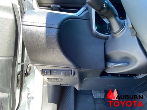 Used 2025 Toyota Corolla Cross AWD Hybrid w/ Convenience Package image 36