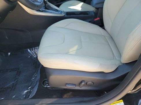 Used 2015 Ford Focus Titanium image 15