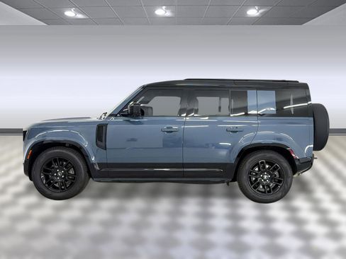 Used 2023 Land Rover Defender 110 X-Dynamic SE AWD/4WD image 2