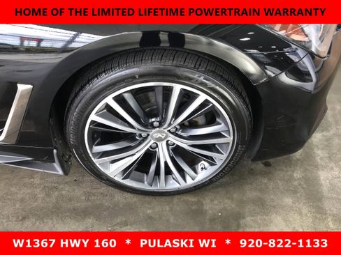 Used 2017 INFINITI Q60 2.0t image 3