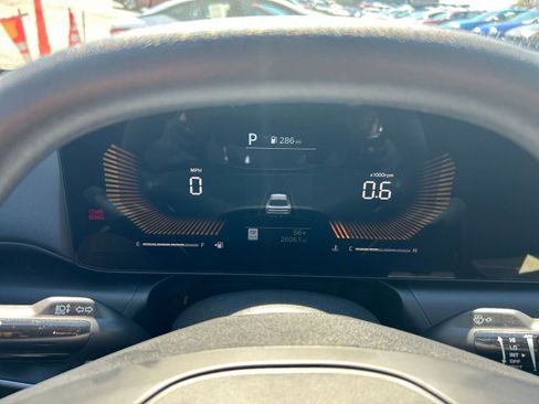 Used 2025 Kia K4 LXS image 35