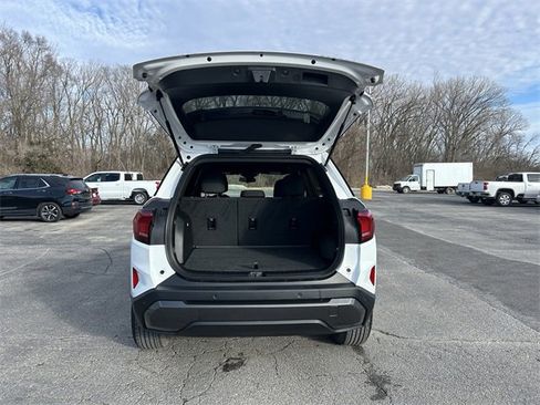 Used 2025 GMC Terrain Elevation image 17