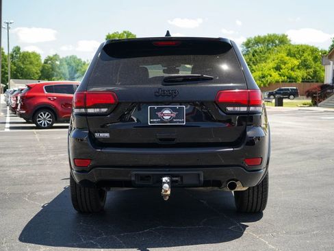 Used 2022 Jeep Grand Cherokee Laredo X AWD/4WD image 19