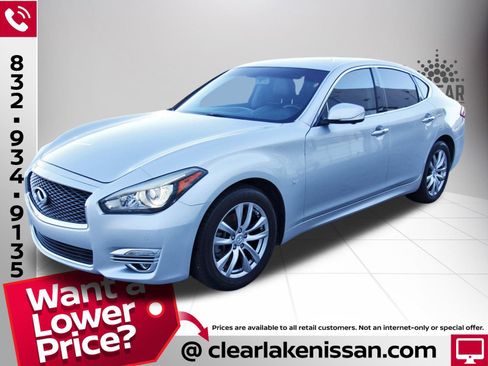 Used 2017 INFINITI Q70 3.7 image 3
