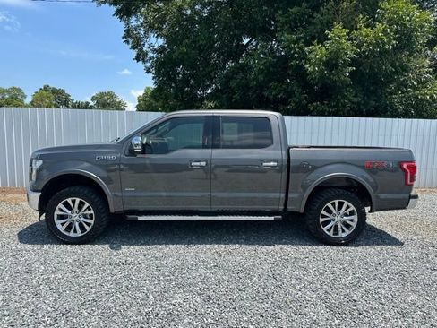 Used 2017 Ford F150 Lariat w/ Equipment Group 502A Luxury AWD/4WD image 2