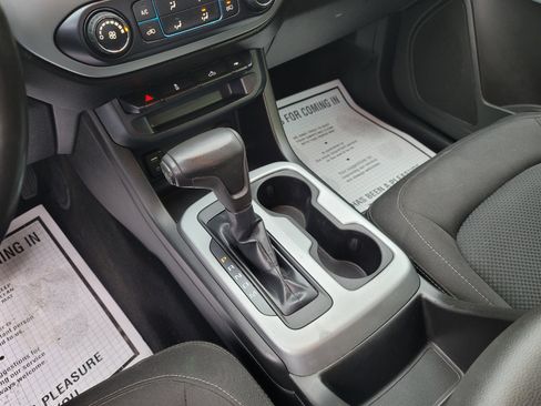 Used 2015 Chevrolet Colorado LT image 20