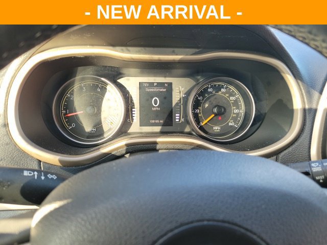 Used 2015 Jeep Cherokee Latitude w/ Cold Weather Group FWD image 9