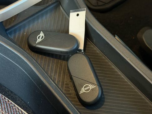 Used 2025 MINI Cooper S image 13