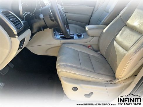 Used 2019 Jeep Grand Cherokee Limited w/ Luxury Group II image 20