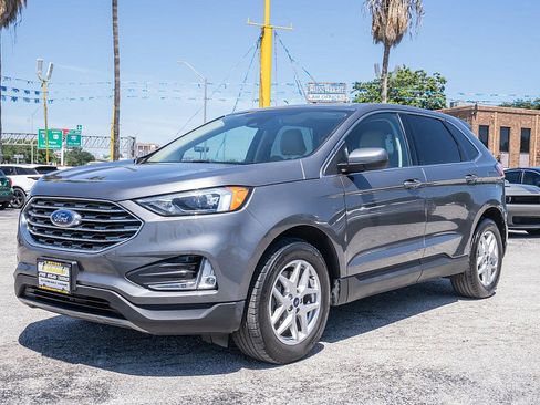 Used 2022 Ford Edge SEL w/ Convenience Package AWD/4WD image 9