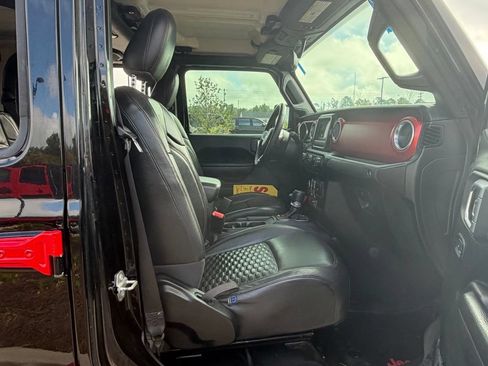 Used 2021 Jeep Gladiator Rubicon w/ Safety Group AWD/4WD image 23