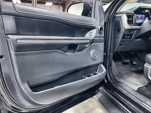 Used 2024 Ford Expedition Max XLT AWD/4WD image 16