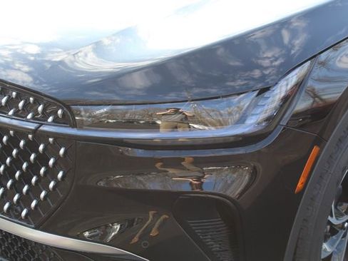 New 2026 Lincoln Nautilus Premier AWD/4WD image 9