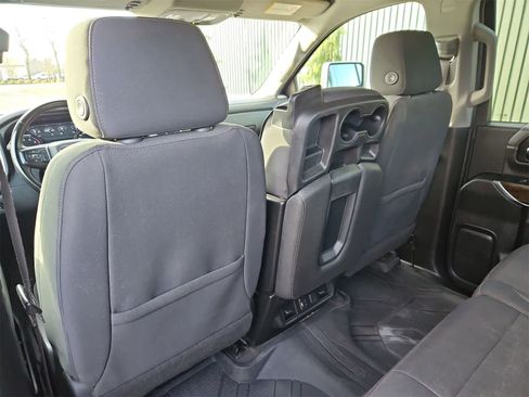 Used 2023 GMC Sierra 3500 SLE image 18