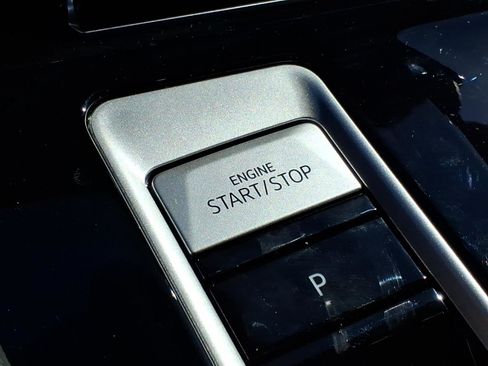 New 2026 Volkswagen Atlas Cross Sport SE image 17