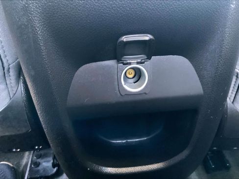 Used 2017 Chevrolet Colorado W/T image 36