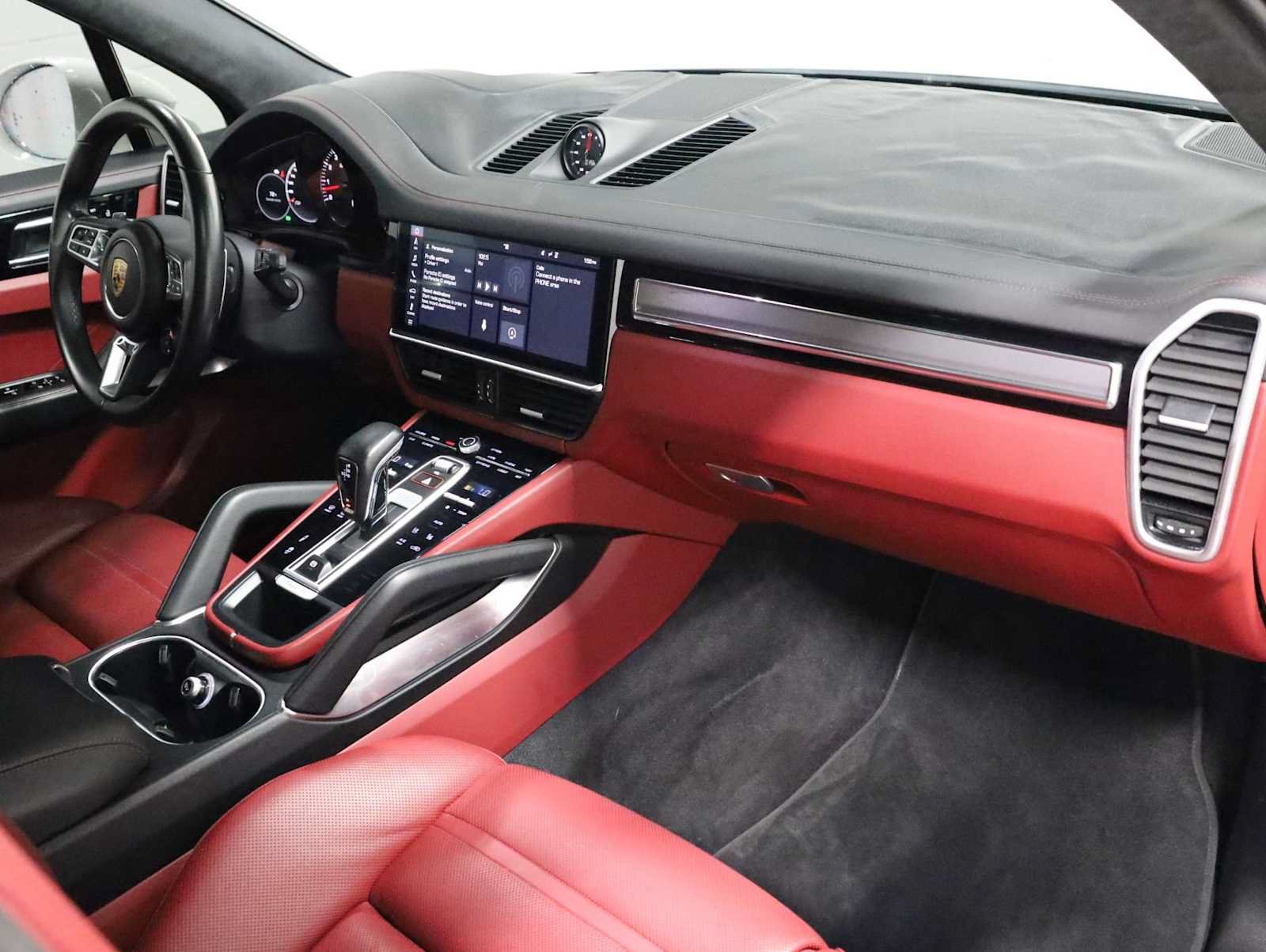 Used 2019 Porsche Cayenne Turbo AWD/4WD image 6