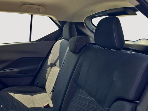 Used 2023 Nissan Kicks SV FWD image 6