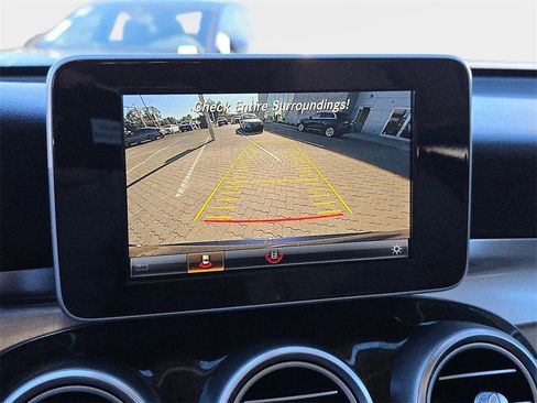 Used 2019 Mercedes-Benz GLC 300 GLC 300 image 30