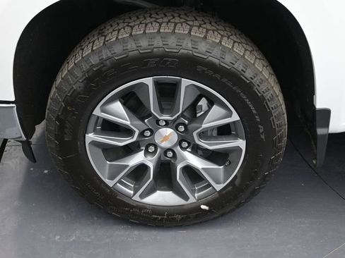 New 2026 Chevrolet Silverado 1500 LT AWD/4WD image 23