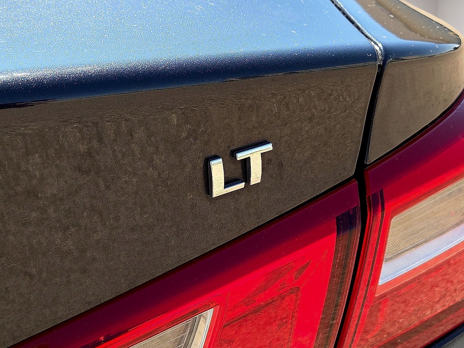 Used 2023 Chevrolet Malibu LT FWD image 13