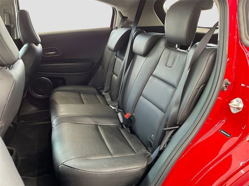 Used 2020 Honda HR-V Touring image 25