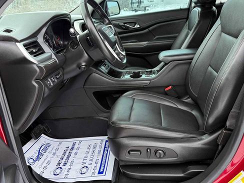 Used 2020 GMC Acadia SLT w/ Driver Alert Package II image 7