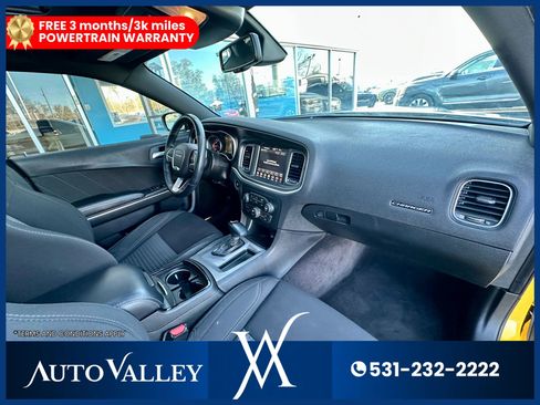 Used 2018 Dodge Charger R/T w/ Navigation & Travel Group image 20