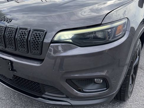 Used 2021 Jeep Cherokee Latitude Plus AWD/4WD image 10