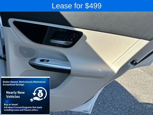 Used 2025 Mercedes-Benz GLC 300 GLC 300 image 31