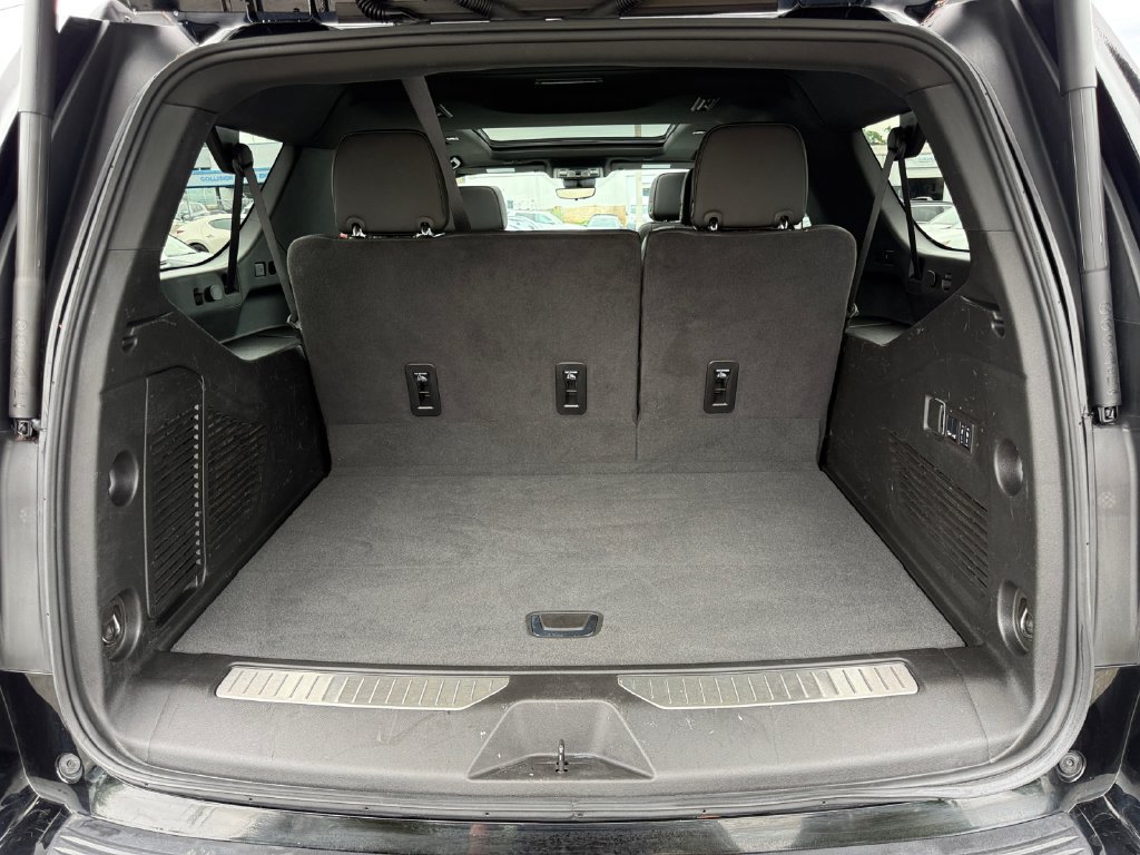 Used 2024 Chevrolet Suburban High Country w/ Max Trailering Package AWD/4WD image 27