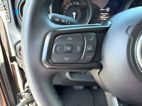 Used 2024 Jeep Wrangler Unlimited Rubicon 4xe AWD/4WD image 23