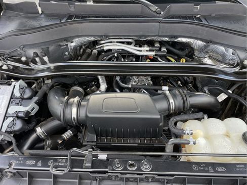 Used 2020 Ford Explorer Platinum w/ Premium Technology Package image 27