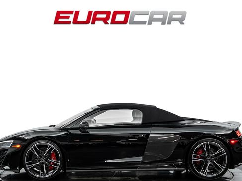 Used 2023 Audi R8 V10 performance AWD/4WD image 3