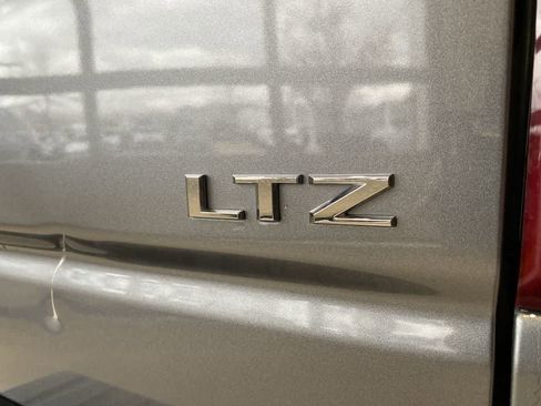 Used 2020 Chevrolet Silverado 1500 LTZ w/ LTZ Plus Package image 12